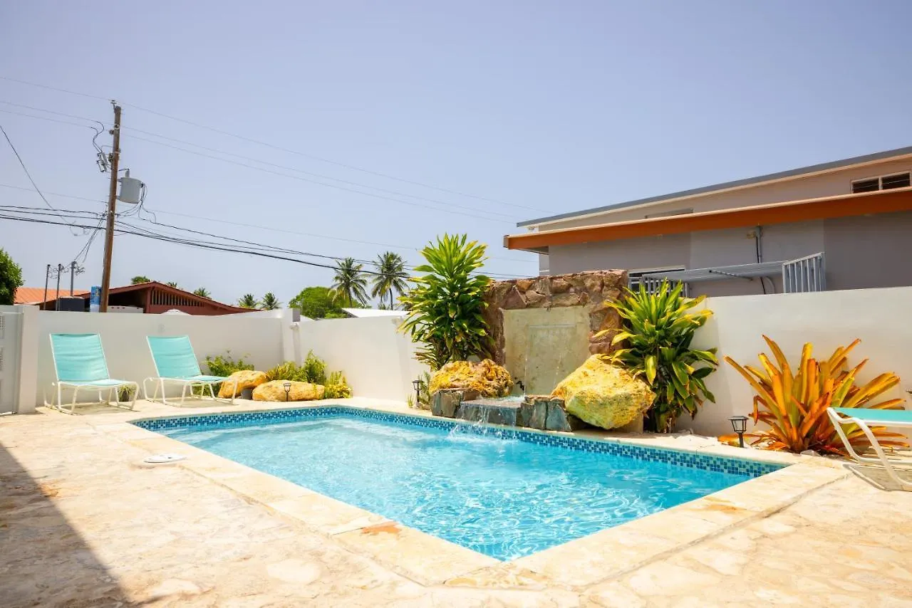 R&V Combate Beach House 1 With Pool 카보조로