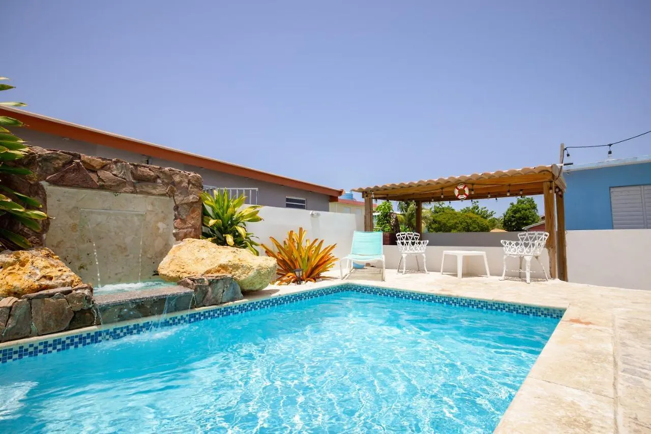 R&V Combate Beach House 1 With Pool 카보조로