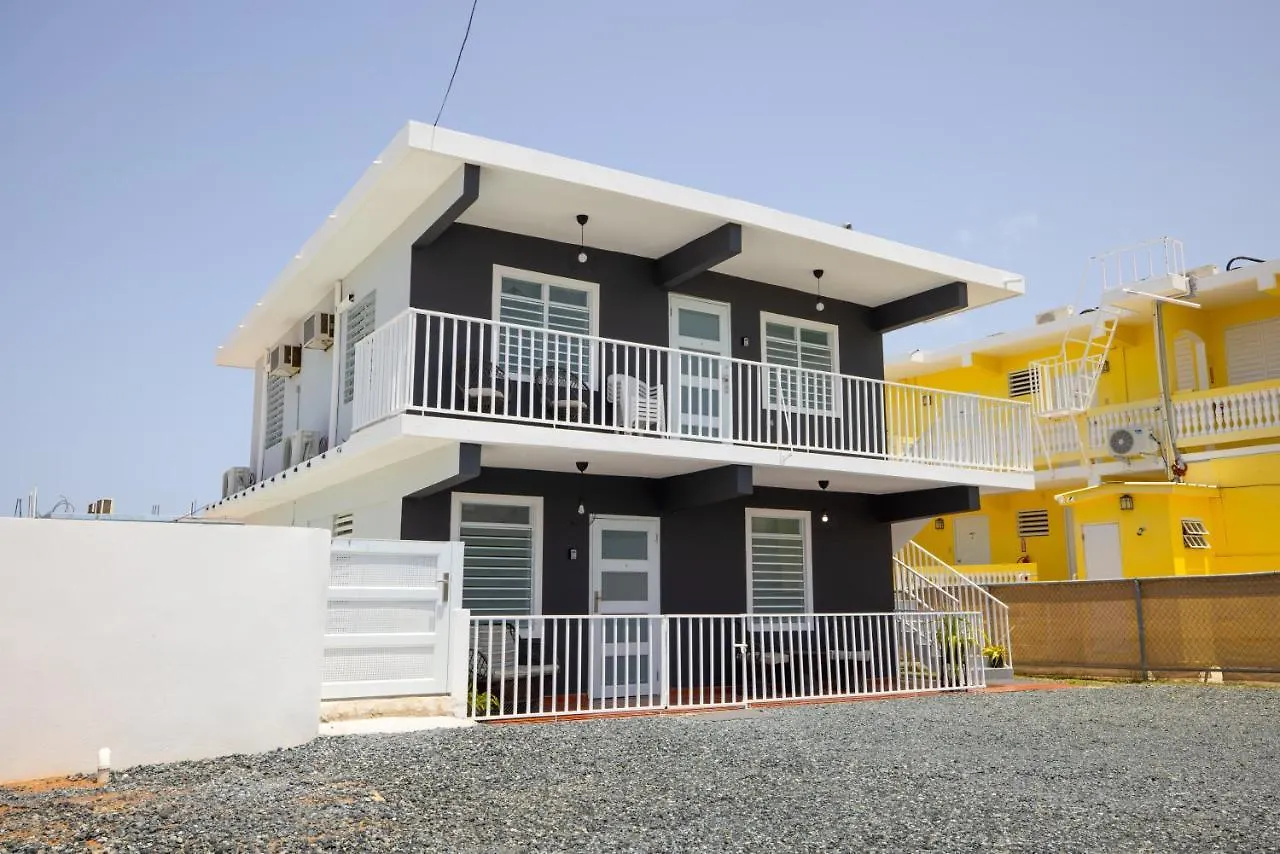 R&V Combate Beach House 1 With Pool 카보조로